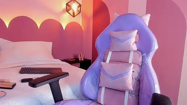 Snapshot of ValeryBoobs1 chatting on 11/14/25, 12:48 ValeryBoobs1 online show from 11/14/25, 12:48