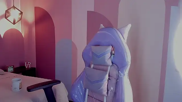 Snapshot of ValeryBoobs1 chatting on 12/18/25, 01:06 ValeryBoobs1 online show from 12/18/25, 01:06