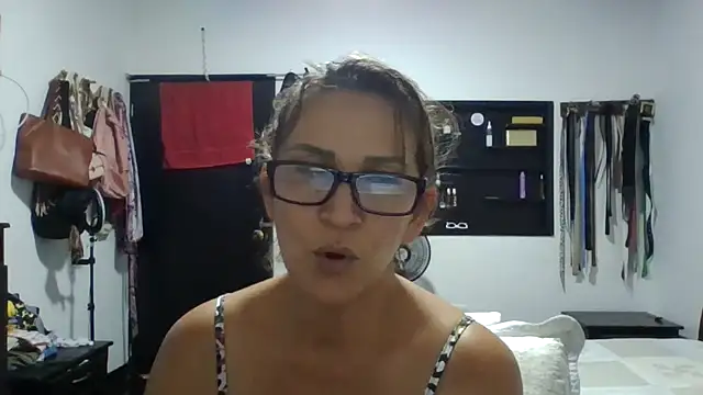 MiaVega online show from 02/12/26, 03:07