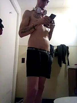 jizzyglizzy92 online show from 03/03/26, 12:22