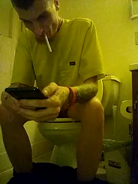 jizzyglizzy92 online show from 04/07/26, 04:57