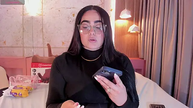 sofiiacarson online show from 06/01/26, 07:48