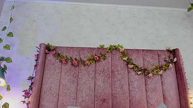 AnyaJay online show from 11/20/25, 10:42