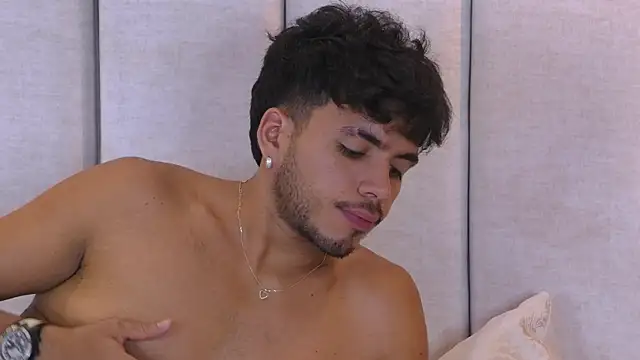 AlexanderJordan online show from 12/22/25, 10:40