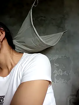 tcm-cute online show from 10/11/25, 05:39