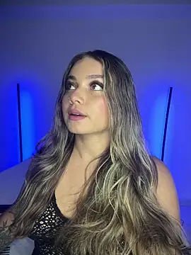 Snapshot of AnnyLopezzz_ chatting on 09/11/25, 12:00 AnnyLopezzz online show from 09/11/25, 12:00