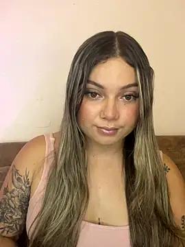 Snapshot of AnnyLopezzz_ chatting on 09/19/25, 03:19 AnnyLopezzz online show from 09/19/25, 03:19