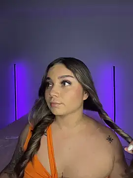 Snapshot of AnnyLopezzz_ chatting on 11/02/25, 04:37 AnnyLopezzz online show from 11/02/25, 04:37