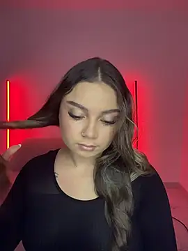 Snapshot of AnnyLopezzz_ chatting on 11/10/25, 07:07 AnnyLopezzz online show from 11/10/25, 07:07