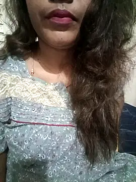 Snapshot of Spoorthi6_Kannada_Telugu chatting on 10/28/25, 09:02 Spoorthi6 Kannada Telugu online show from 10/28/25, 09:02