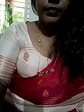 Snapshot of Spoorthi6_Kannada_Telugu chatting on 11/01/25, 04:58 Spoorthi6 Kannada Telugu online show from 11/01/25, 04:58