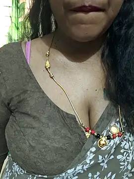 Snapshot of Spoorthi6_Kannada_Telugu chatting on 11/06/25, 04:57 Spoorthi6 Kannada Telugu online show from 11/06/25, 04:57