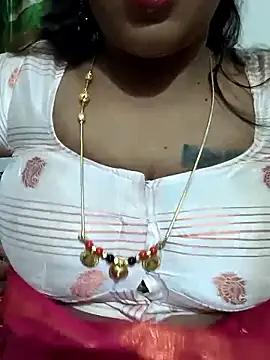 Snapshot of Spoorthi6_Kannada_Telugu chatting on 11/13/25, 04:39 Spoorthi6 Kannada Telugu online show from 11/13/25, 04:39