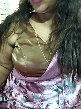 Snapshot of Spoorthi6_Kannada_Telugu chatting on 11/14/25, 04:44 Spoorthi6 Kannada Telugu online show from 11/14/25, 04:44