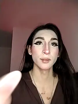 Snapshot of _paulaaa chatting on 10/31/25, 12:00 paulaaa online show from 10/31/25, 12:00