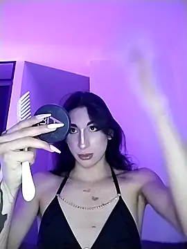 Snapshot of _paulaaa chatting on 11/23/25, 12:32 paulaaa online show from 11/23/25, 12:32