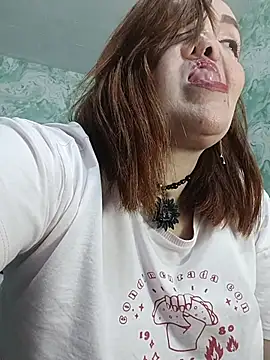 Snapshot of MayaLuna1 chatting on 01/07/26, 07:27 MayaLuna1 online show from 01/07/26, 07:27