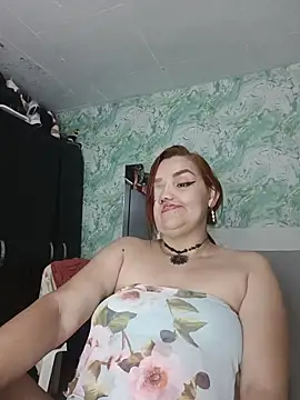 Snapshot of MayaLuna1 chatting on 02/15/26, 09:55 MayaLuna1 online show from 02/15/26, 09:55