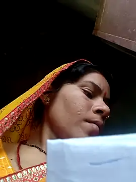 Idhika Handoo online show from 09/12/25, 10:48