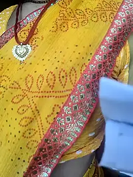 Idhika Handoo online show from 09/22/25, 10:28