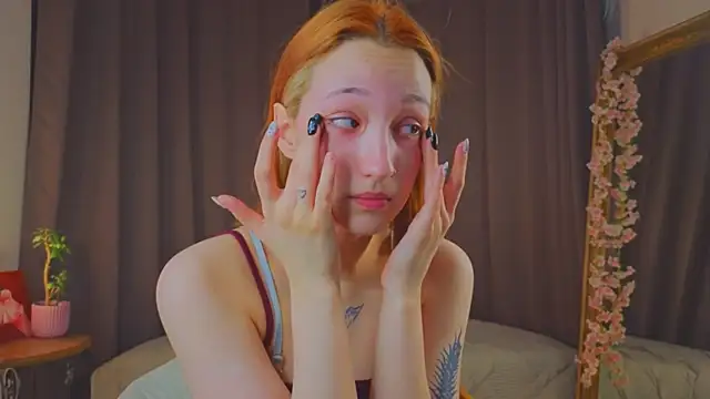 Snapshot of MaryroseRoeder chatting on 11/29/25, 03:42 MaryroseRoeder online show from 11/29/25, 03:42