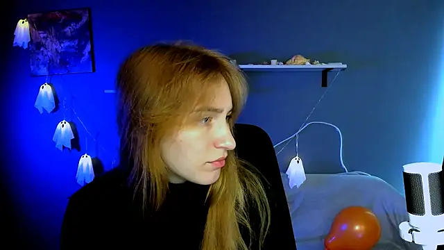 Snapshot of beauty_ginger_ chatting on 10/27/25, 09:46 beauty ginger online show from 10/27/25, 09:46