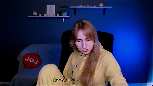 Snapshot of beauty_ginger_ chatting on 11/15/25, 10:01 beauty ginger online show from 11/15/25, 10:01