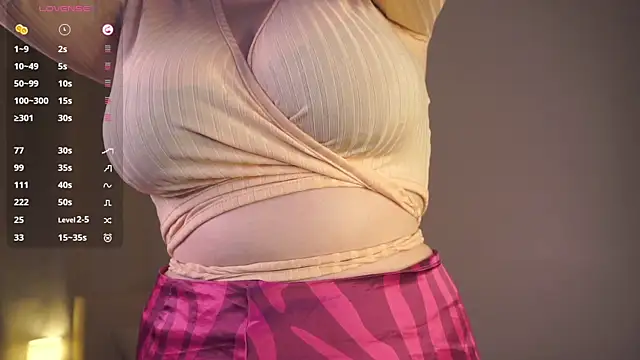 Snapshot of LakeshiaVodopich chatting on 11/18/25, 08:41 LakeshiaVodopich online show from 11/18/25, 08:41