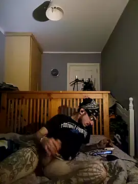 Snapshot of MODEST11_MMiILOO_AMARO chatting on 10/11/25, 04:12 MODEST11 MMiILOO AMARO online show from 10/11/25, 04:12