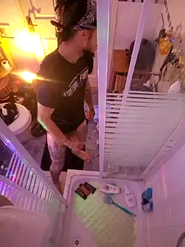 Snapshot of MODEST11_MMiILOO_AMARO chatting on 10/12/25, 02:54 MODEST11 MMiILOO AMARO online show from 10/12/25, 02:54