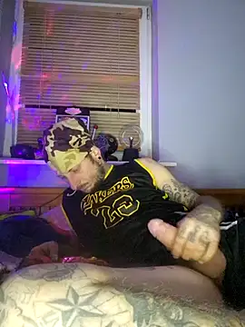 Snapshot of MODEST11_MMiILOO_AMARO chatting on 10/23/25, 03:39 MODEST11 MMiILOO AMARO online show from 10/23/25, 03:39