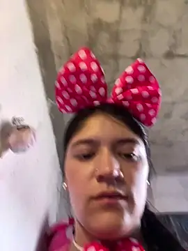 Snapshot of Xiomi_sexx chatting on 11/01/25, 04:20 Xiomi sexx online show from 11/01/25, 04:20