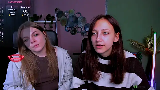 Snapshot of veronica_bubble chatting on 10/06/25, 07:11 veronica bubble online show from 10/06/25, 07:11