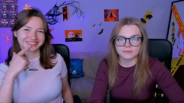 Snapshot of veronica_bubble chatting on 10/28/25, 08:22 veronica bubble online show from 10/28/25, 08:22