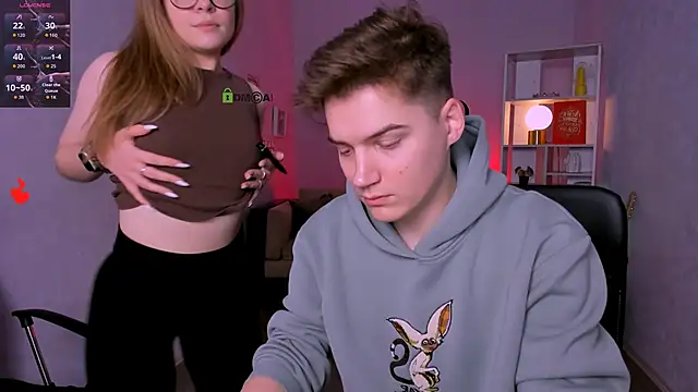 Snapshot of veronica_bubble chatting on 11/27/25, 08:44 veronica bubble online show from 11/27/25, 08:44