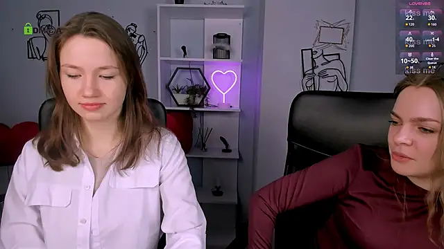 Snapshot of veronica_bubble chatting on 01/17/26, 08:23 veronica bubble online show from 01/17/26, 08:23