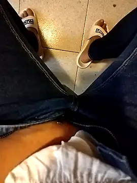 sirenyta33 online show from 09/18/25, 05:15