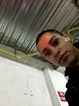 AlannaEvons online show from 10/27/25, 06:23