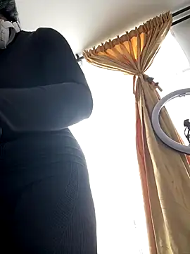 AlannaEvons online show from 12/05/25, 03:09