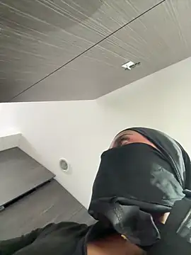 AlannaEvons online show from 12/16/25, 03:28