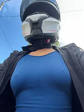 AlannaEvons online show from 04/14/26, 08:15