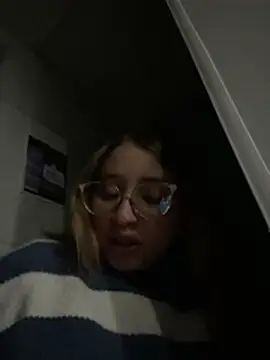 mia skys online show from 02/09/26, 10:08