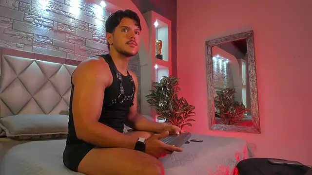 Snapshot of thiago_mercer chatting on 10/02/25, 12:01 thiago mercer online show from 10/02/25, 12:01