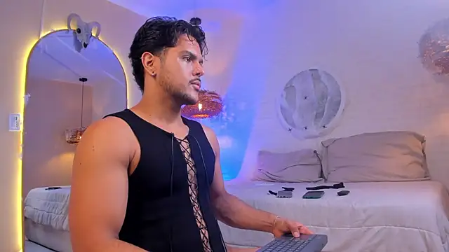 Snapshot of thiago_mercer chatting on 10/29/25, 10:06 thiago mercer online show from 10/29/25, 10:06