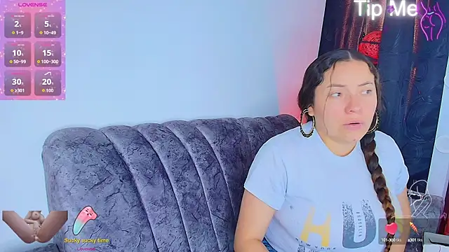  honey12 online show from 10/22/25, 01:33