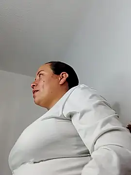  honey12 online show from 10/29/25, 01:35