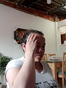  honey12 online show from 10/31/25, 05:25