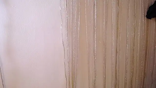 Snapshot of honeymoon_12 chatting on 10/28/25, 04:49 honeymoon 12 online show from 10/28/25, 04:49