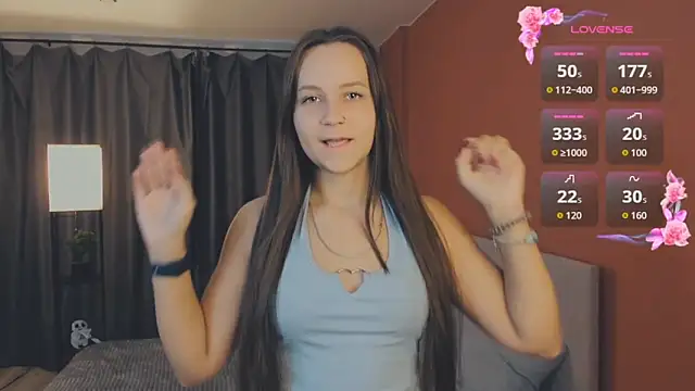 Snapshot of day_may chatting on 11/08/25, 01:11 day may online show from 11/08/25, 01:11