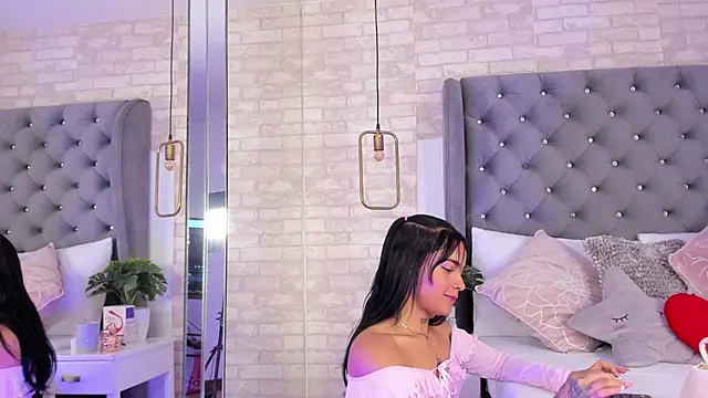 PauVega  online show from 03/11/26, 01:39